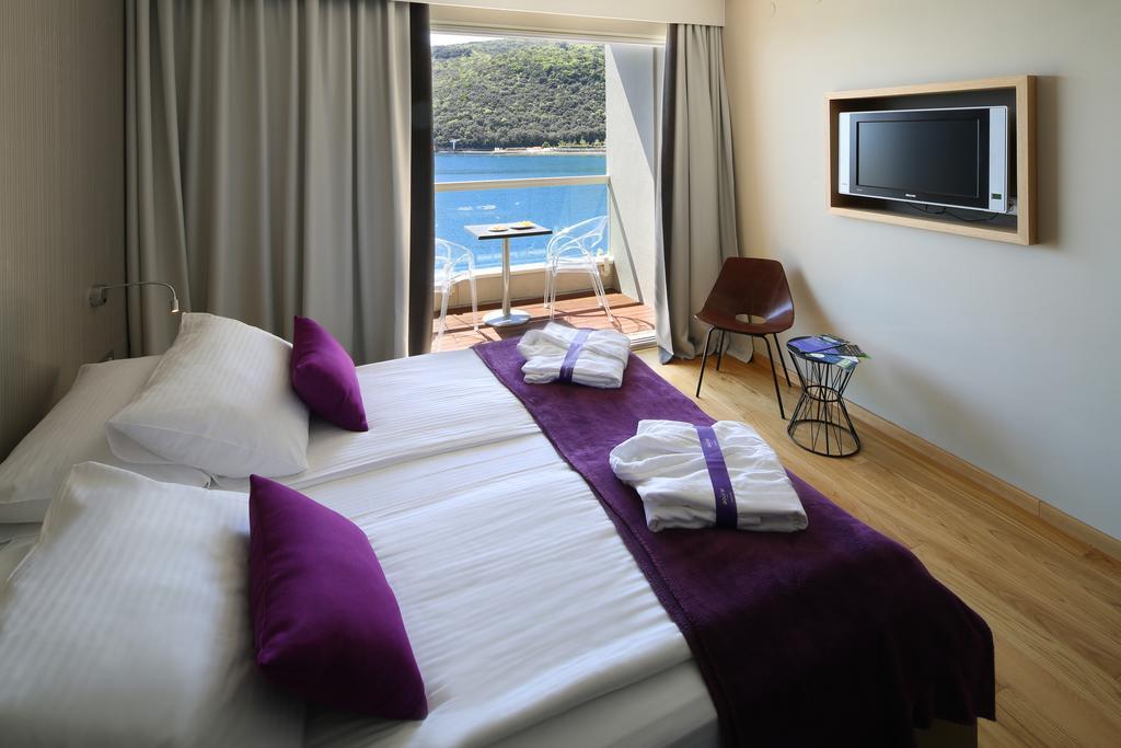 Boutique Hotel Adoral Rabac Ngoại thất bức ảnh
