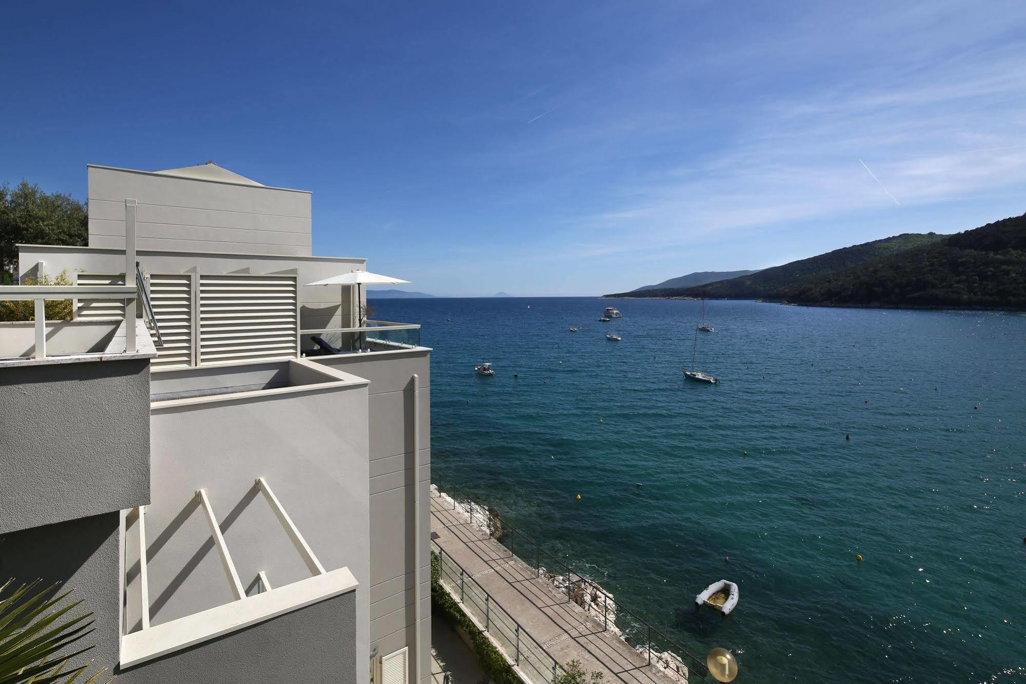Boutique Hotel Adoral Rabac Ngoại thất bức ảnh