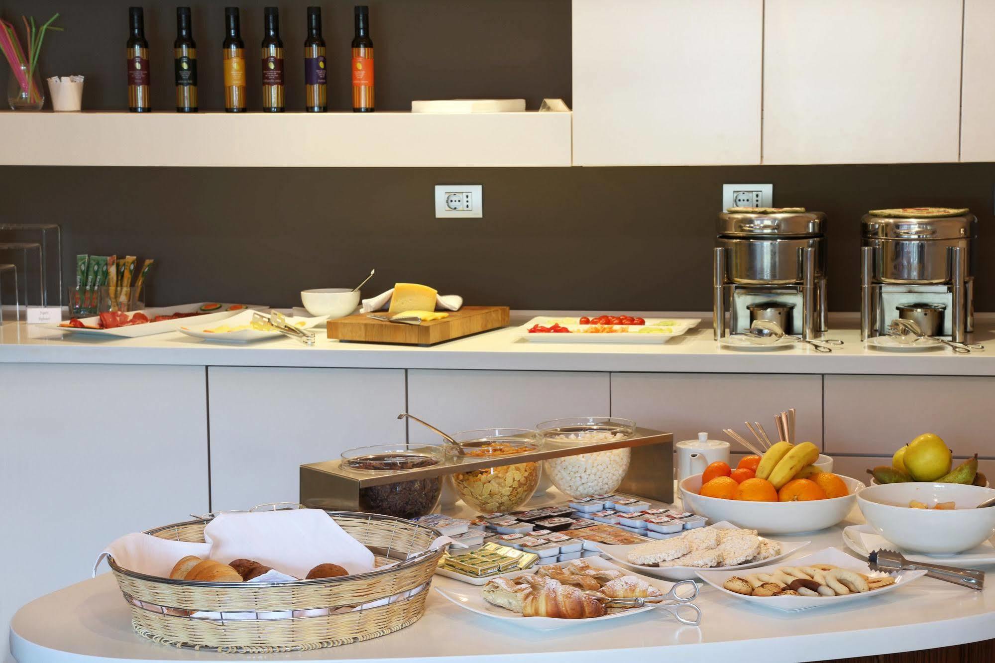 Boutique Hotel Adoral Rabac Ngoại thất bức ảnh