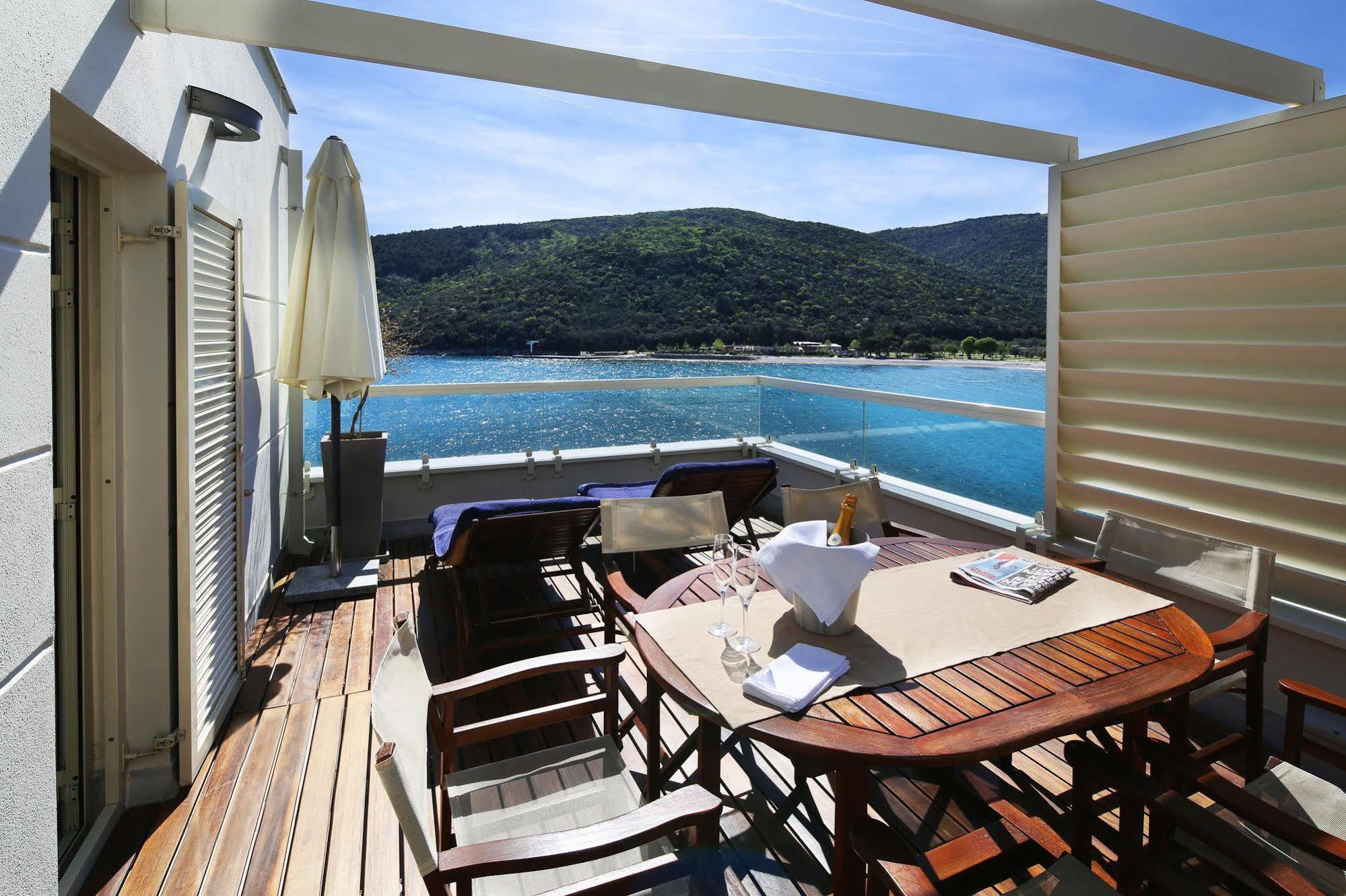 Boutique Hotel Adoral Rabac Ngoại thất bức ảnh